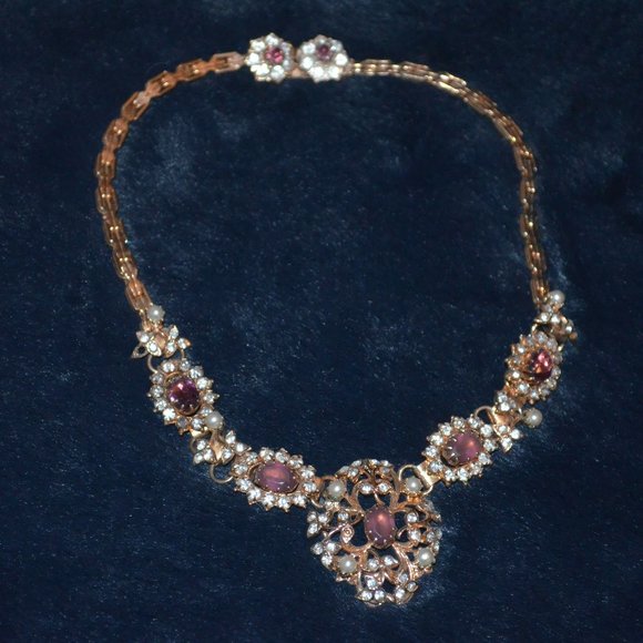 N/A Jewelry - Vintage Purple & White Rhinestones w/ Pearls Gold Chained Clip-on Necklace